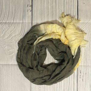 Pistil Scarf